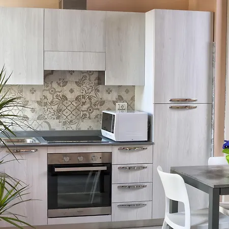 Ξενοδοχείο με διαμερίσματα Residenza Intra Maggiore 4*