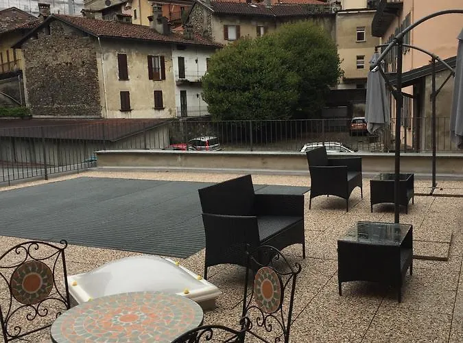 Residenza Intra Maggiore Hotel apartamentowy Verbania